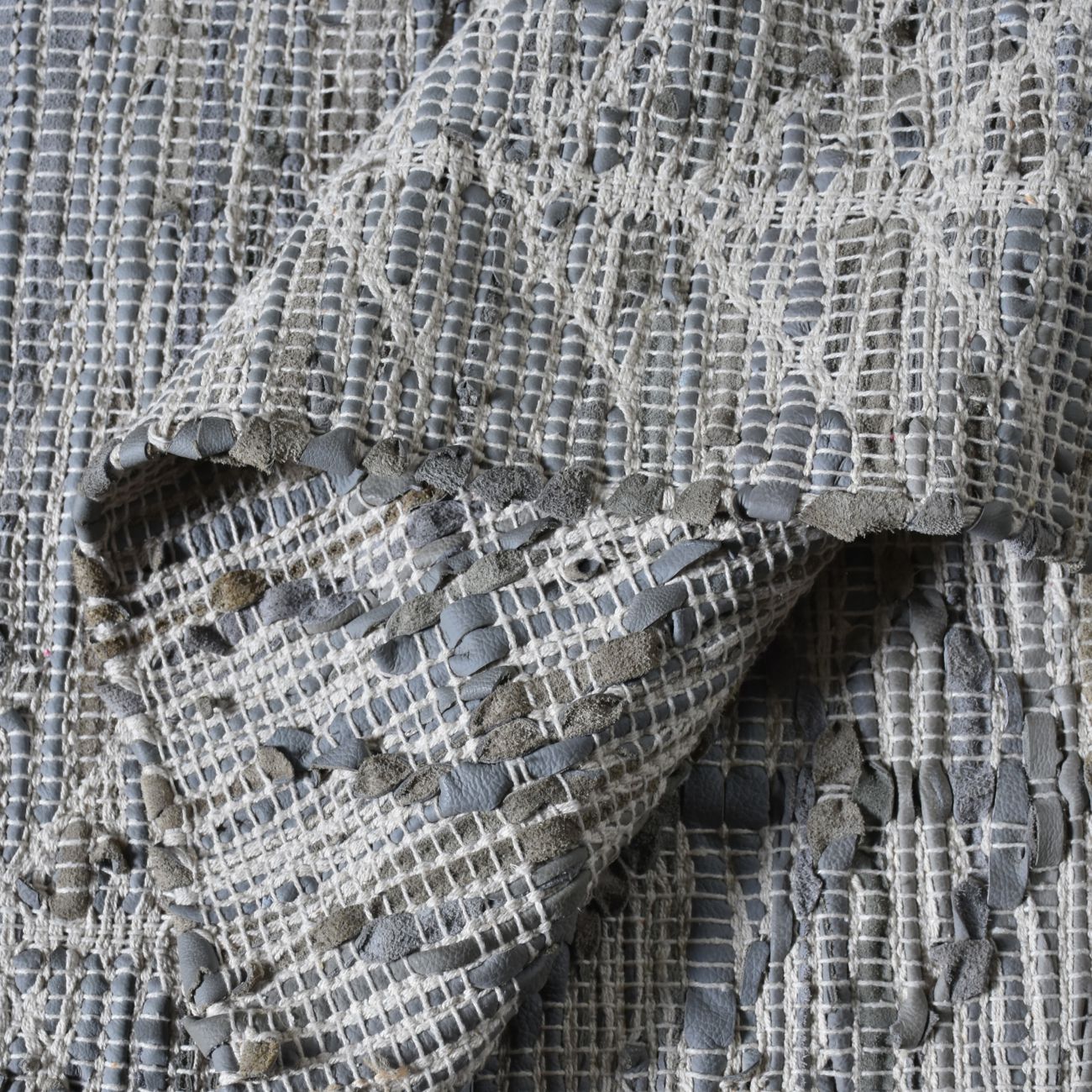 Leonie Hand Woven Pit Loom Taupe Pattern 160x230cm Leather Rug