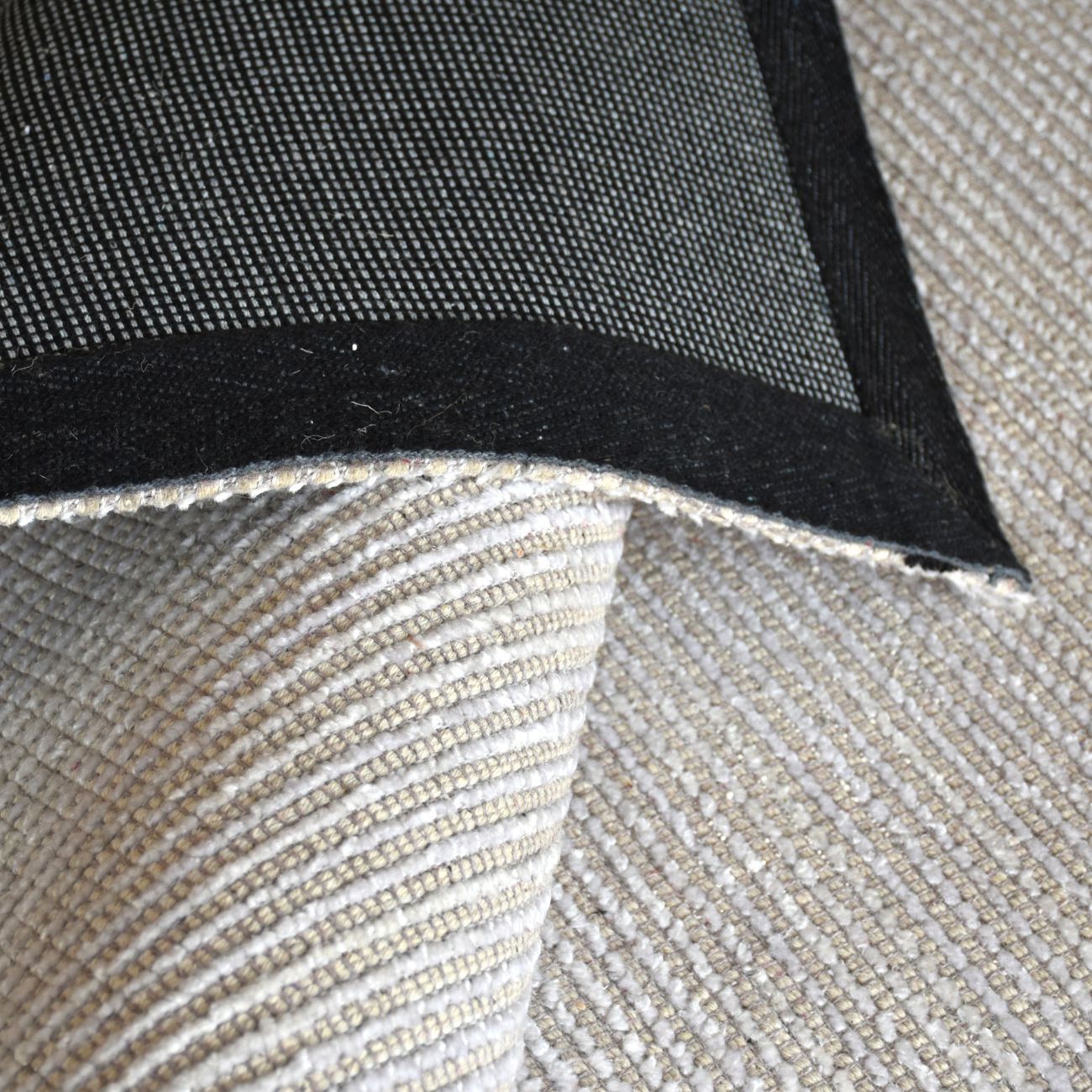 Lizban Hand Woven Pit Loom Ivory 160x230cm Viscose Rug