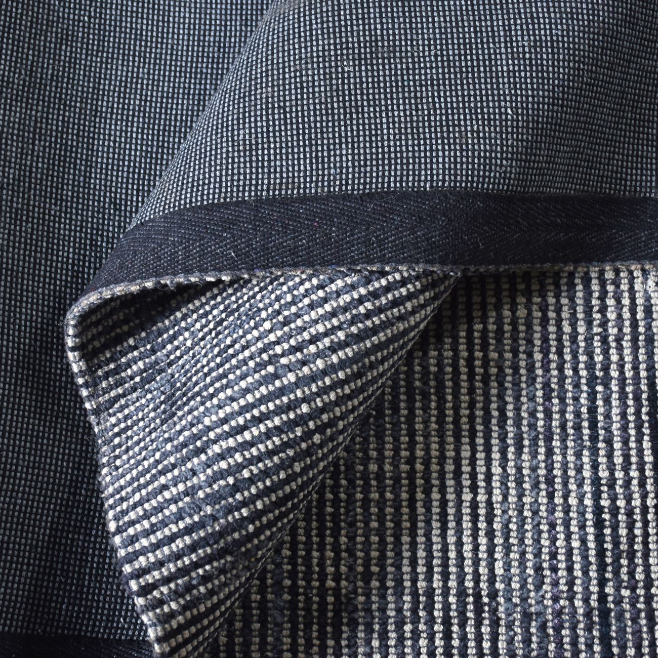 Lizban Hand Woven Pit Loom Blue 160x230cm Viscose Rug