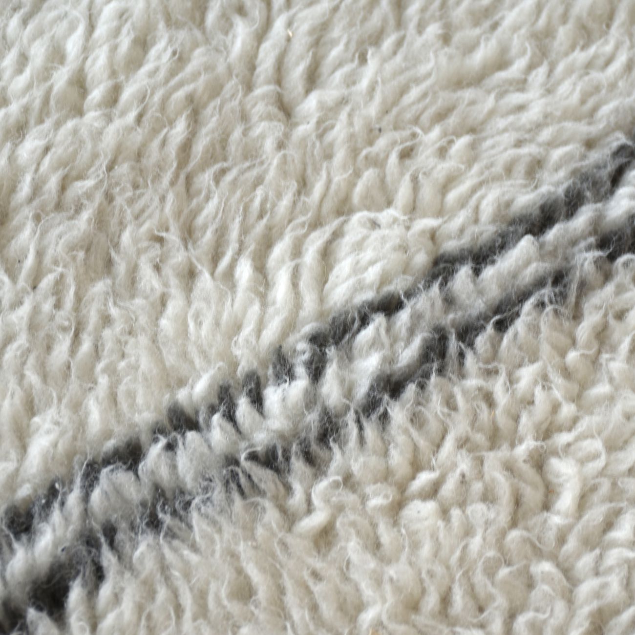 Arbil Table Tufted Ivory & Grey Pattern 160x230cm Wool Rug