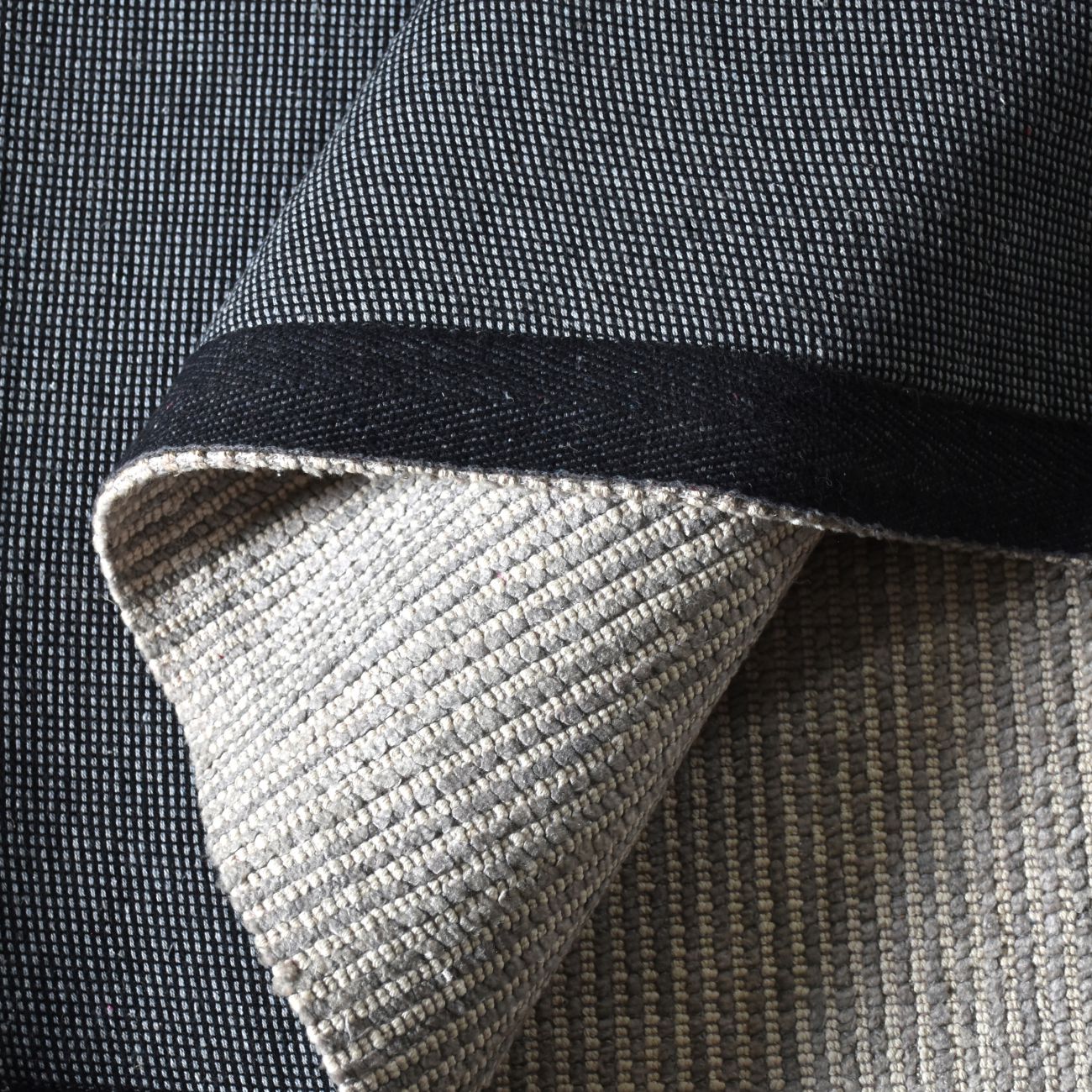 Lizban Hand Woven Pit Loom Grey 160x230cm Viscose Rug